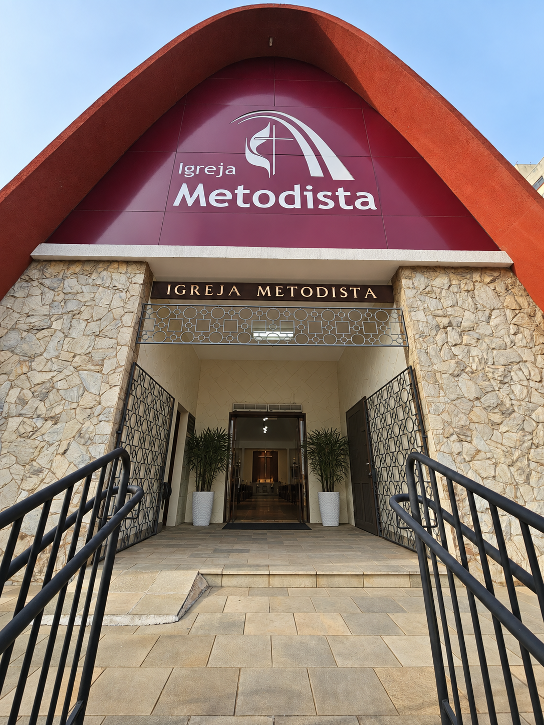 Fachada da Igreja Metodista Central em Curitiba